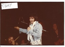 RARE ELVIS ORIGINAL PHOTO CONCERT ACTION SEAN SHAVER 1970'S LOOK!!