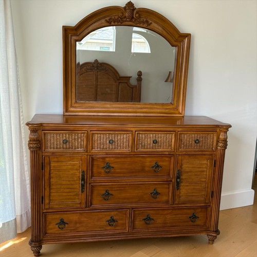 5pc Medium Wood Bedroom Set Brown: Bedframe, Dresser + Mirror, Chest, Nightstand