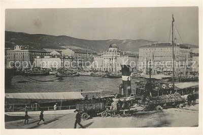 Trieste Molo San Carlo