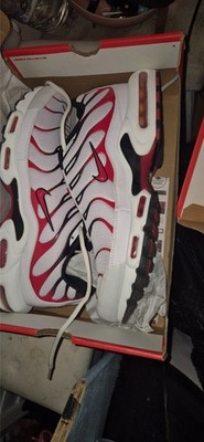 Title: Nike Air Max Plus TN Kombat White Red Black 604133-165 US Men's Size 13 B