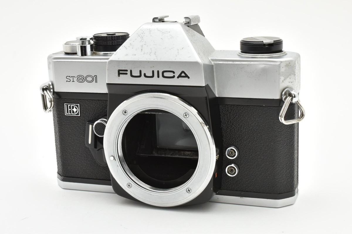 Fujica ST801 35mm SLR Film Camera Body M42 Screw Mount Vintage