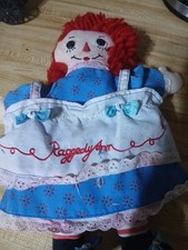 VINTAGE 28 INCH RAGGEDY ANN CLOTH DOLL IN GOOD CONDITION