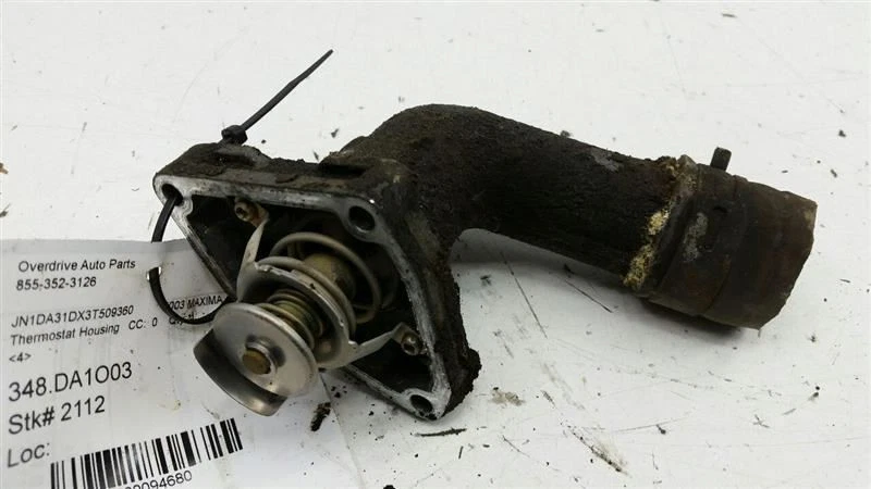 Оригинальный кронштейн для крепления корпуса термостата Nissan Maxima 2000 2001 2002 2003 годов выпуска - Изображение 2 из 2