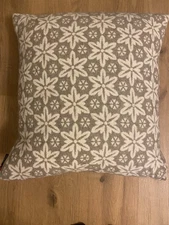 David Fussenegger Snowflakes 19x18 Alpine Chalet Grey Pillow Ski Winter Cabin