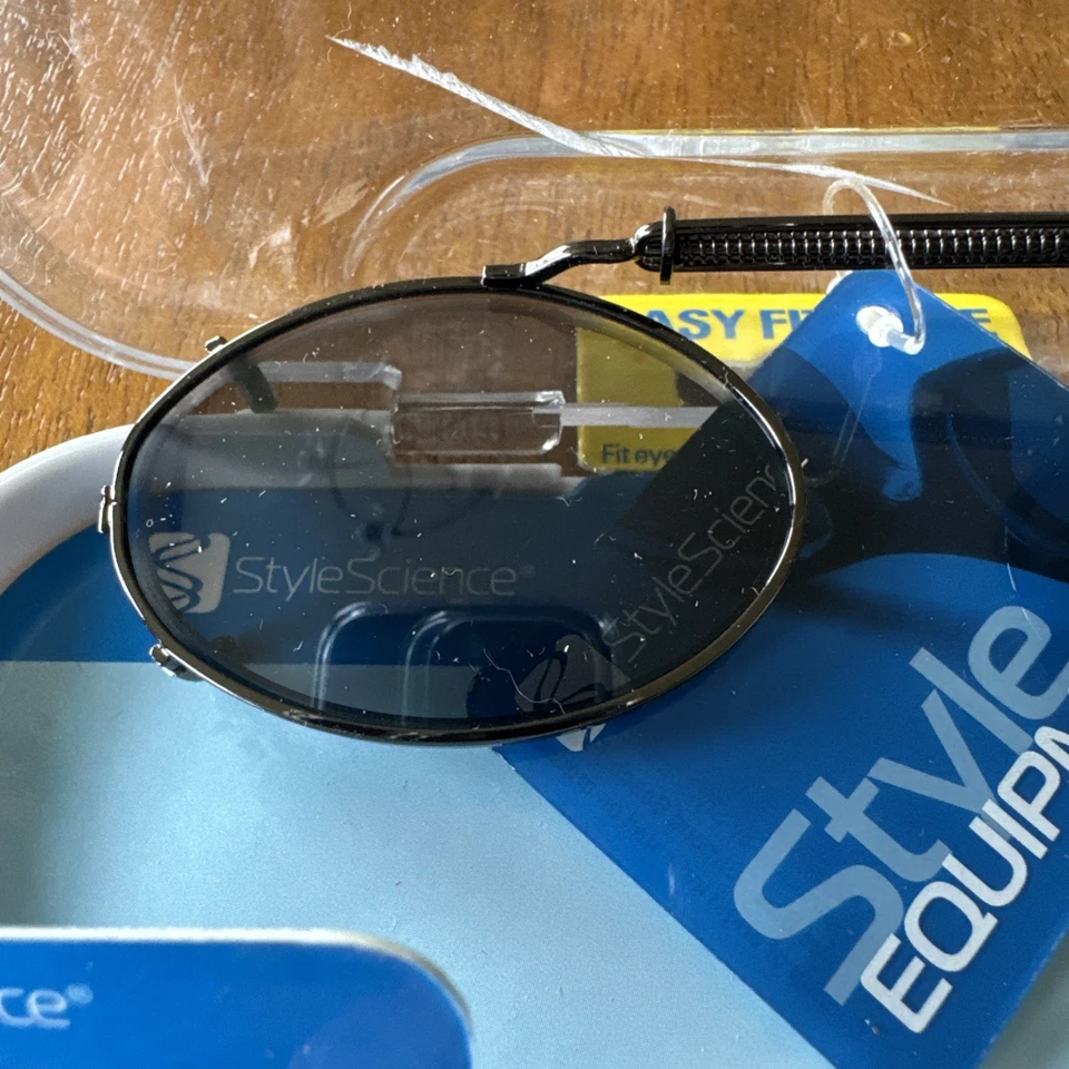 Gafas de sol Style Science ovaladas polarizadas con clip ajustables sobre gafas Foto 2 de 4