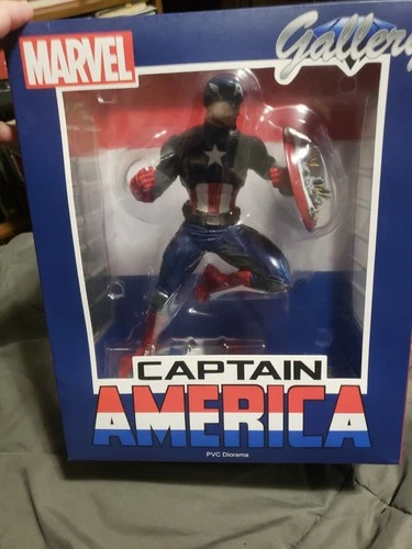 Marvel Gallery Captain America PVC Diorama Collectible Figure Multicolor