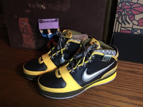 Nike Zoom LeBron 6 Taxi size 10.5 NYC Taxi Edition NEW 76ERS STAR LEBRON JAMES
