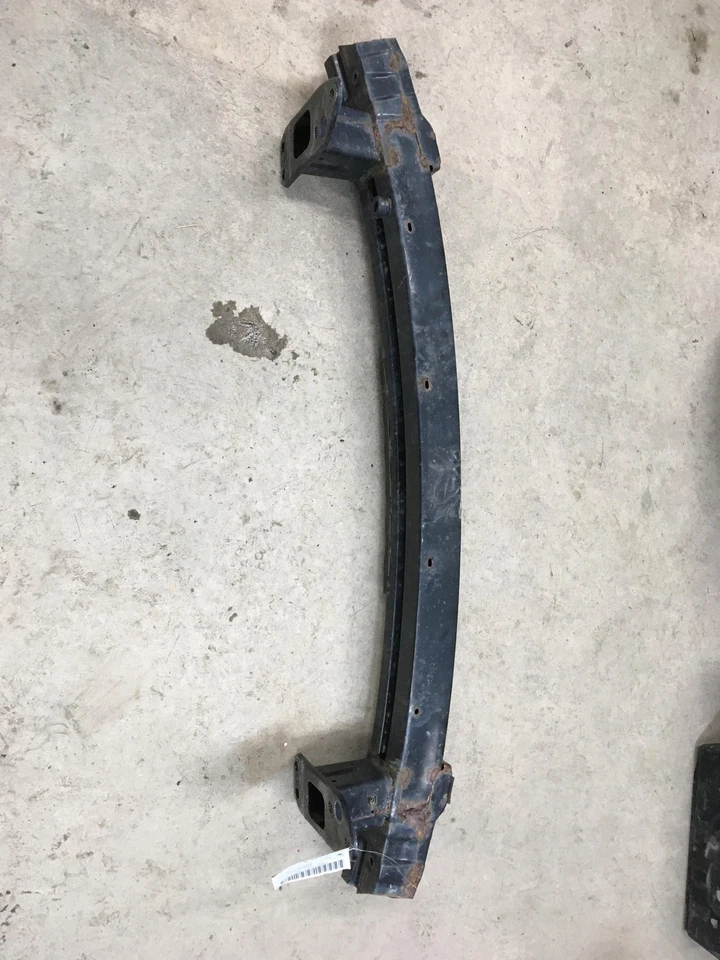 15 HYUNDAI ACCENT Front Bumper Reinforcement Bar Foto 2 de 2