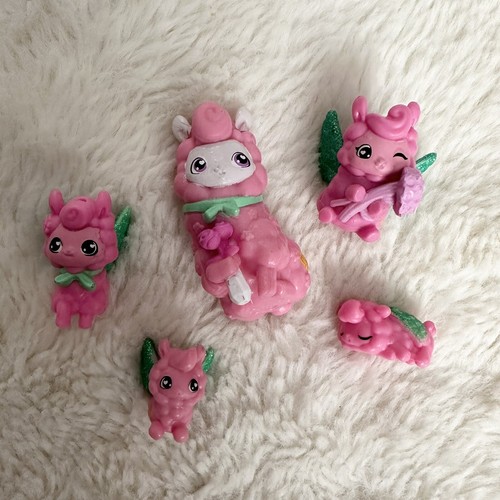 Hatchimals Family Surpise Pink Llama Lot of 5 Tiny Figures Colleggtibles Toys