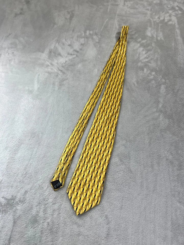 LANVIN PARIS DRESS SUIT DESIGNER 100%SILK NECKTIE TIE YELLOW Made in France 👔❤️ - Image 2 of 4