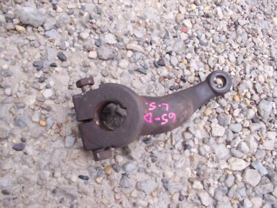 Massey Ferguson 65 D MF Tractor ORIGNAL top Left spindle tie rod control arm