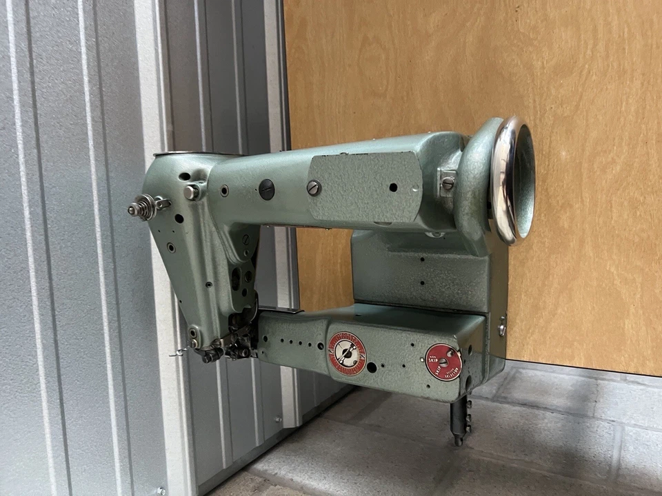 Lewis Blindstitch Union especial con mesa de madera limpia interruptor ciego vintage pesado Foto 3 de 4