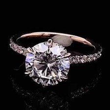 Rundschliff Moissanit 9,00 mm versteckter Halo Verlobungsring Ehering in 9 Karat Rotgold