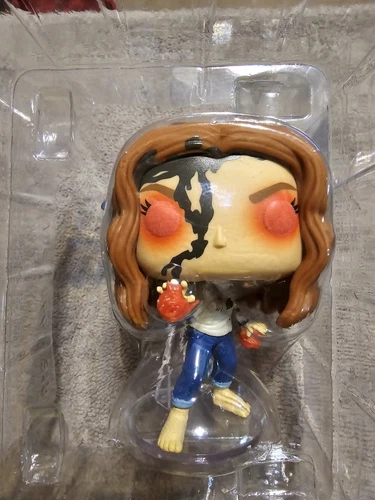 Wanda Maximoff Marvel 1216 Glow In The Dark Entertainment Earth Loose Mint Funko
