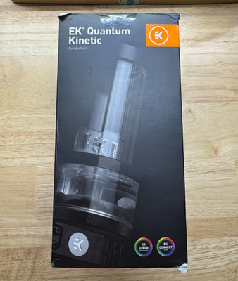 EKWB EK-Quantum Kinetic TBE 200 D5 PWM D-RGB Pump/Reservoir Combo   Plexi
