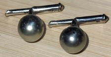Set Of 2 Gray Pearl Shirt Studs Buttons 5/16" Wide Unsigned Pre Owned 2