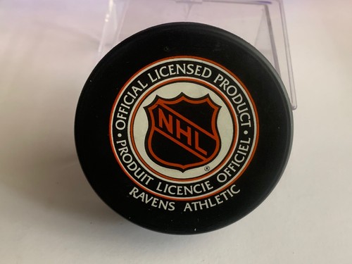 Felix Potvin Toronto Maple Leafs Autographed Official NHL Hockey Puck Leafs Logo - Picture 2 of 5