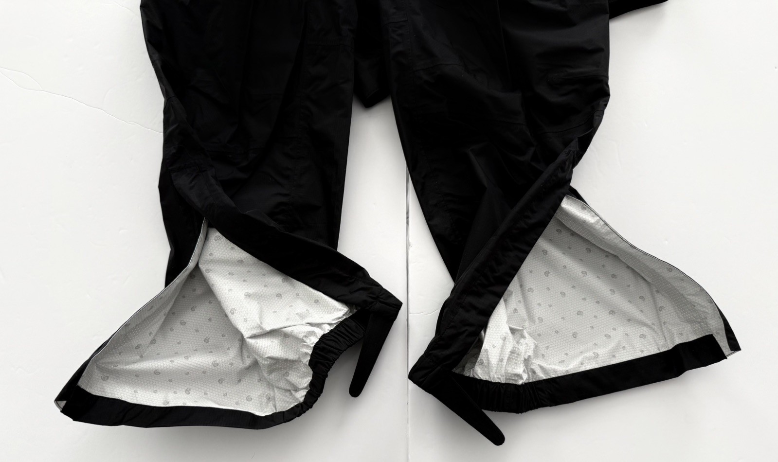 Mountain Hardware Waterproof Pants Conduit Silk -… - image 9