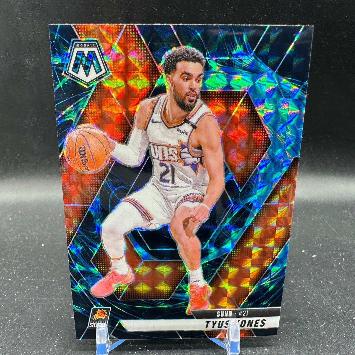 Tyus Jones Genesis Prizm SSP 2024-25 Panini Mosaic #94 Suns Magic