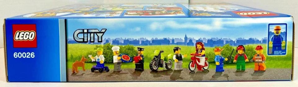 LEGO (60026) City: Town Square - New Sealed Retired Bus Construction Bike Castle - Image 3 of 4