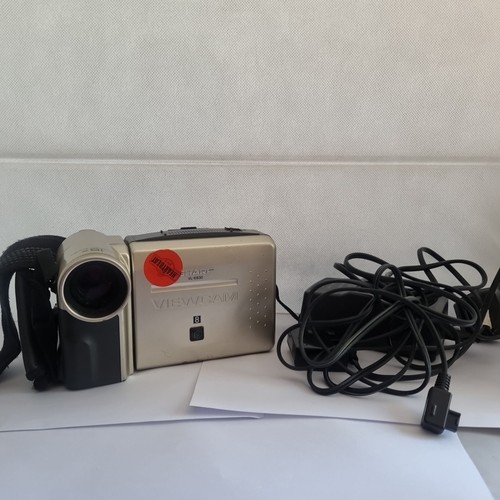 SHARP VL-E630 VIEWCAM With Charger UNTESTED SPARES/REPAIRS