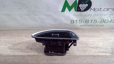 2020-2024 CHRYSLER VOYAGER RIGHT SIDE A/C HEATER VENT GRILLE OEM 5RL64TRMAA