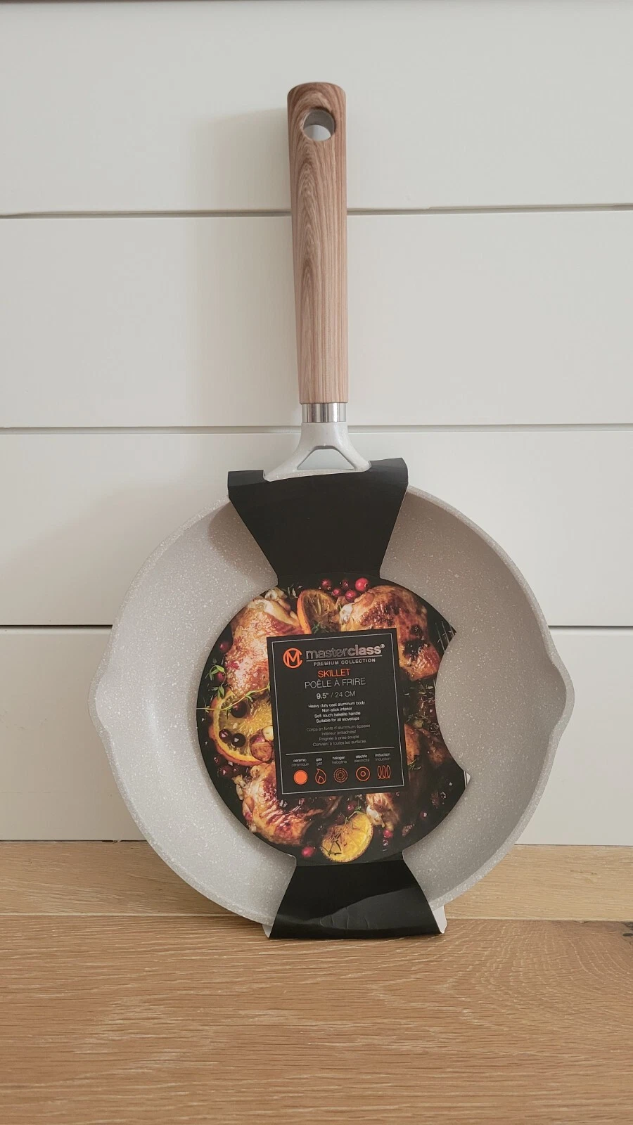 Masterclass Nonstick Frying Pan 9.5 Inch Skillet Premium Cookware Collection NEW
Opens in a new wind