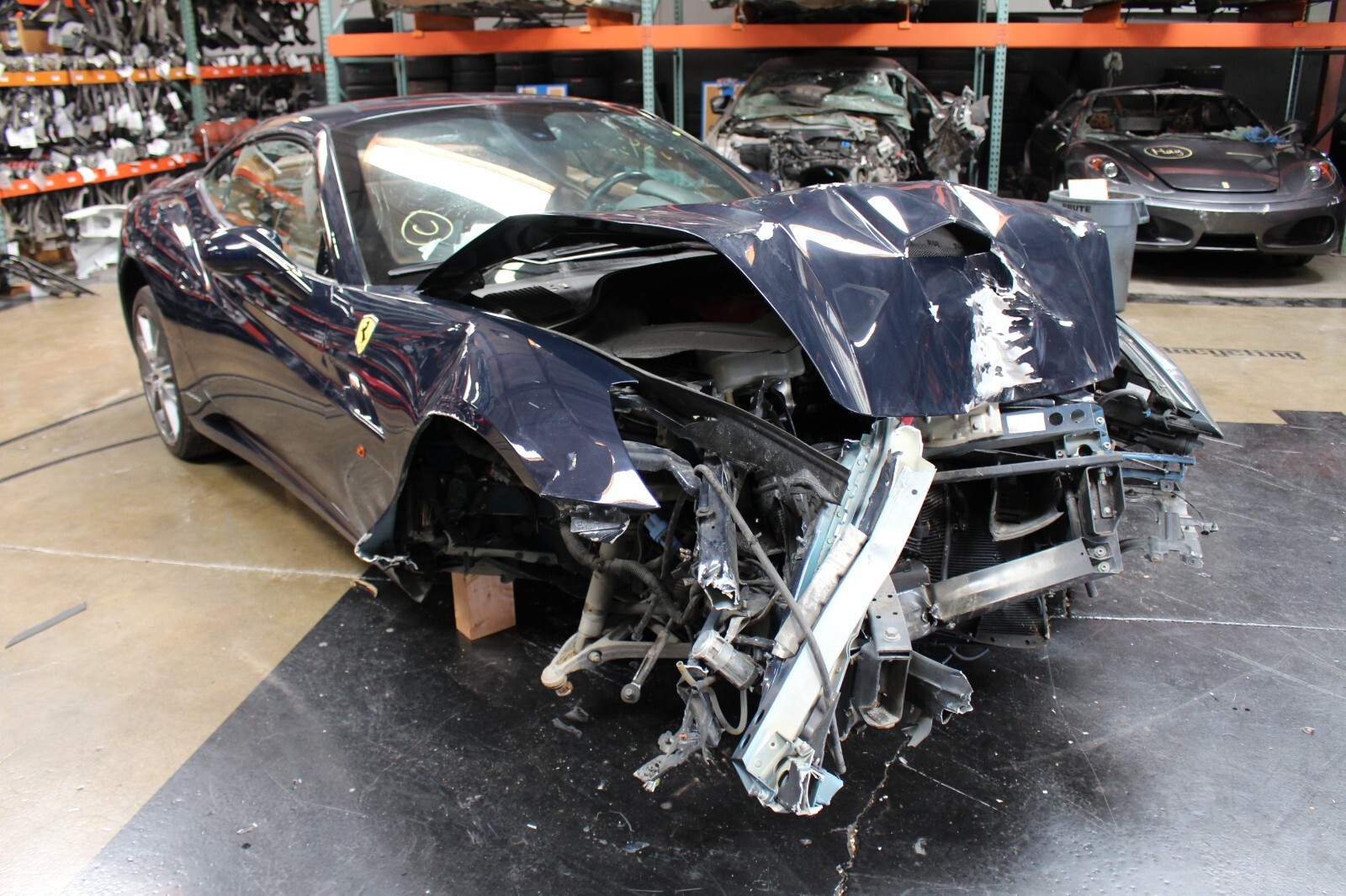 Ferrari California, 458, RH, Right, Rear Knuckle, w/ Hub, Used, P/N 238471