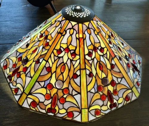 20.5” VTG Quoizel Collectibles Leaded Stained Glass Tiffany Style Lamp Shade