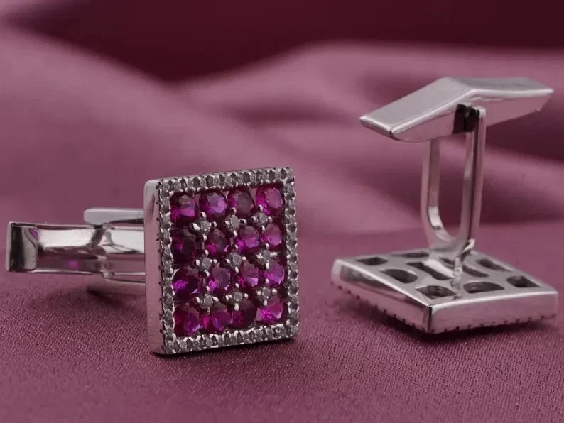 Gemelos de boda de turmalina creados en laboratorio de corte redondo de 5 quilates con acabado en oro blanco de 14 quilates Foto 4 de 4