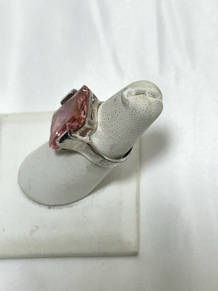 Sterling Silver 925 Ring Pink Emerald Cut Stone Statement Size 7 APPROX. 25 C - Image 4 of 4
