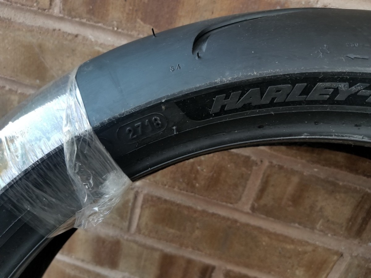 MICHELIN HARLEY-DAVIDSON ホイール Michelin Scorcher Tire Series - 80/90-21 Blackwall - 21 in