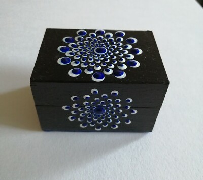 Handarbeit - einzigartige Geschenke von Di'Kat - schöne Mandala Design Holz Schmuckschatulle