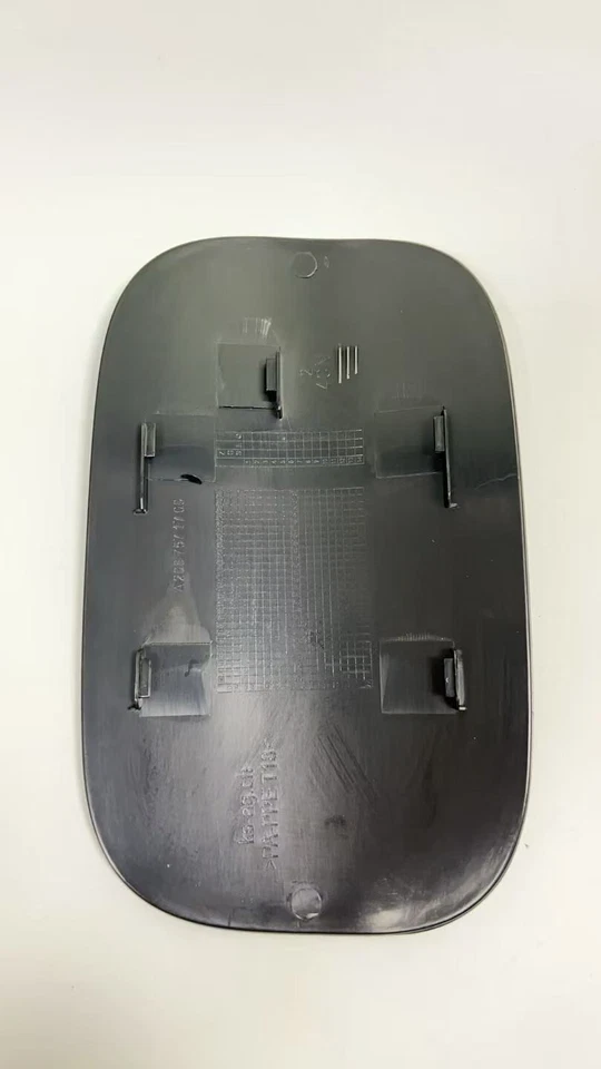 油箱盖翻盖油箱盖适合梅赛德斯-奔驰 C 级 1956 - 2025 2067571700 — 第 3/4 张图片