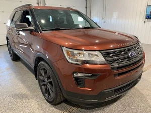 2018 Ford Explorer XLT 4WD #Captain Chairs