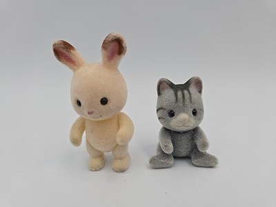 Sylvanian Families Calico Critters Striped Cat Sylvania Park Baby & Choco Rabbit