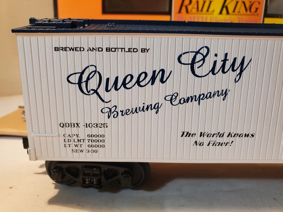 MTH Rail King 30-78052 Old German Lager Beer Reefer Queen City Brewing Comp New - Image 2 of 4