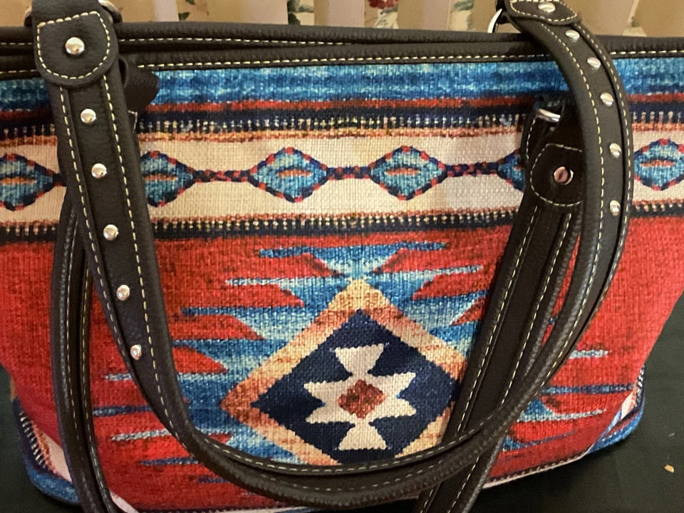 Сумочка с принтом Montana West Aztec 18X12 множество карманов и молний - Изображение 4 из 4