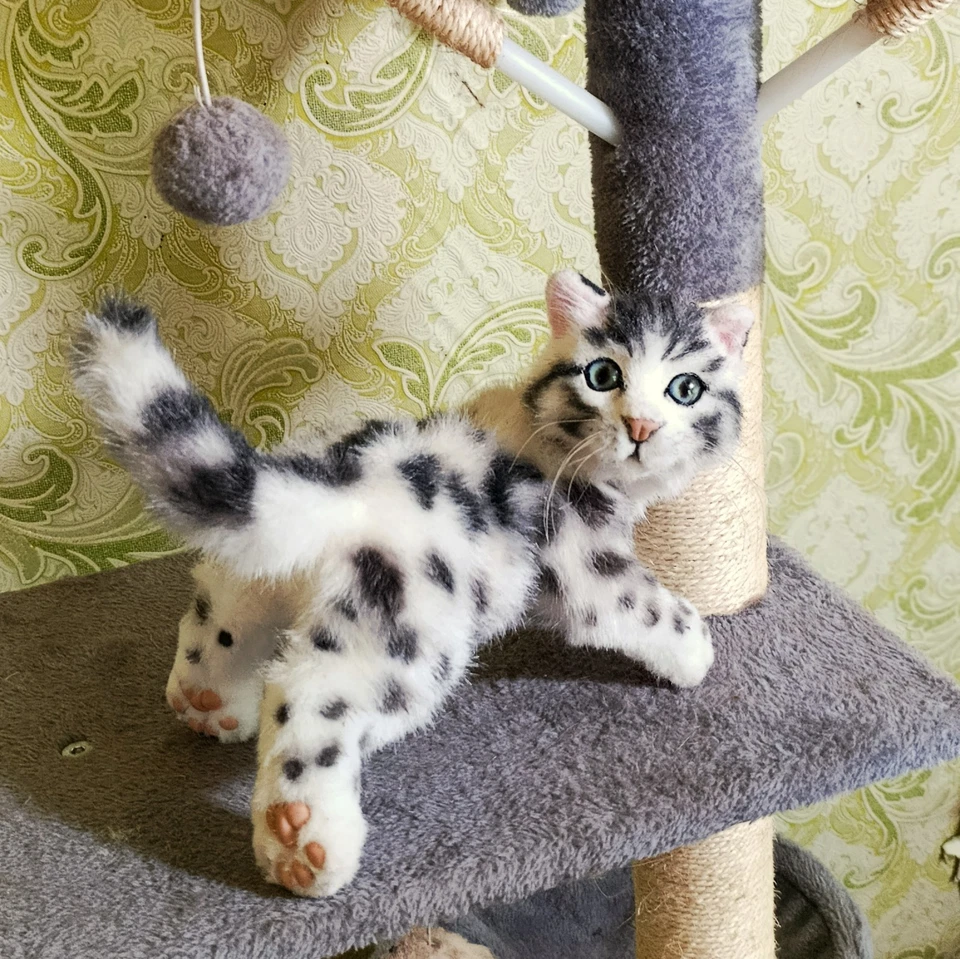 realistic plush  cat handmade-OOAK - Collectible Art Doll - Poseable toy cat - Image 2 of 4