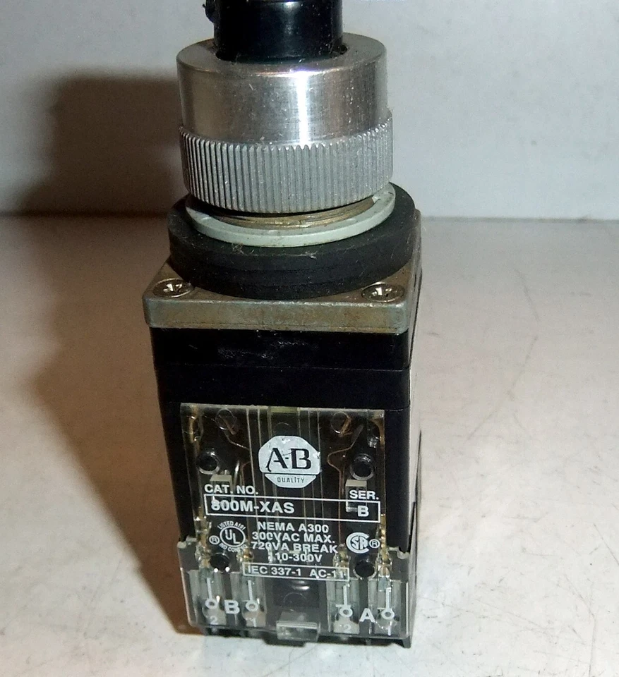 Allen-Bradley 800MR-JH9KBS 选择器开关 3 位置 弹簧退货 — 第 2/3 张图片