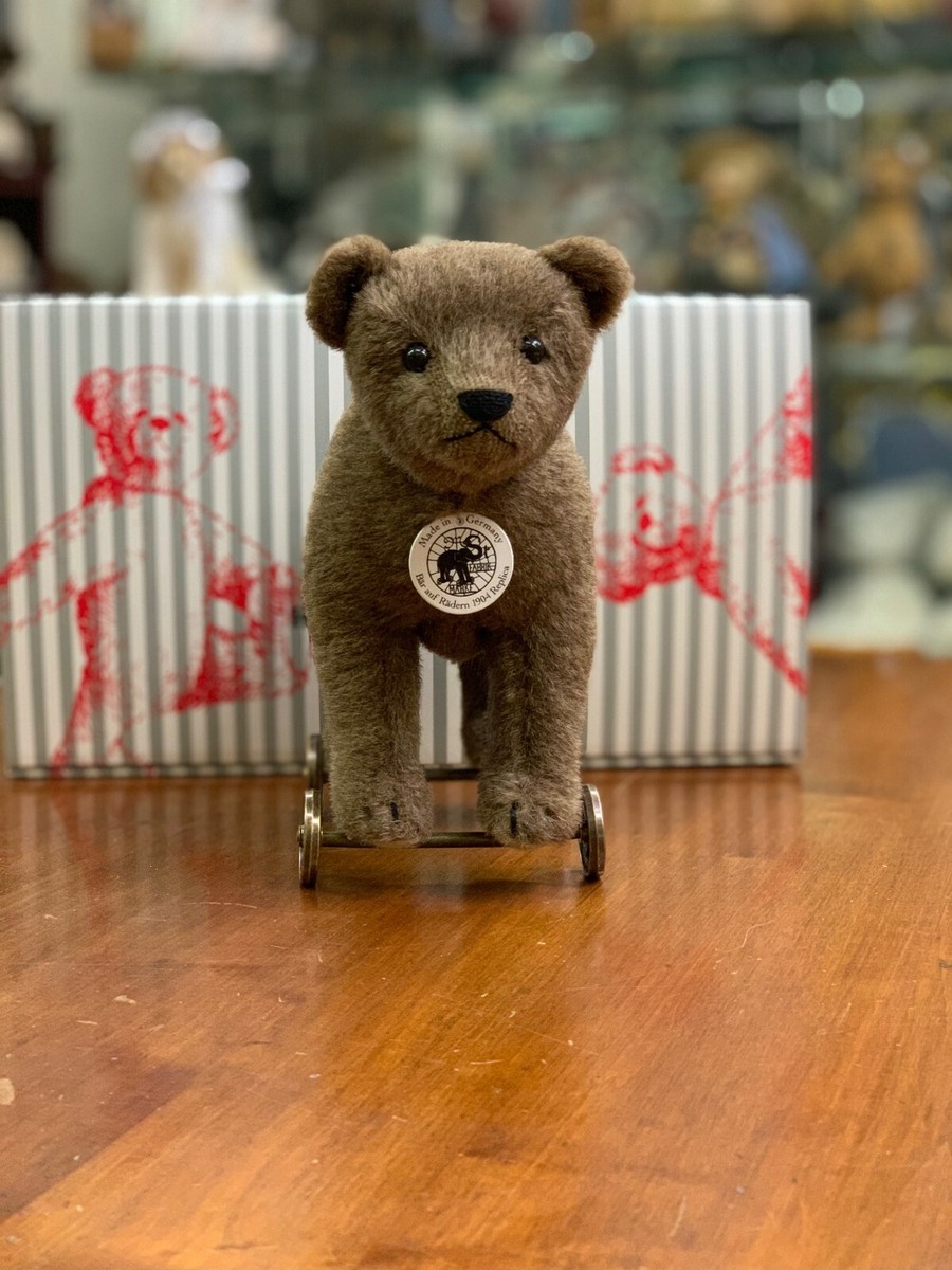 Looking for Steiff Bear on Wheels? We can help! EAN 403354