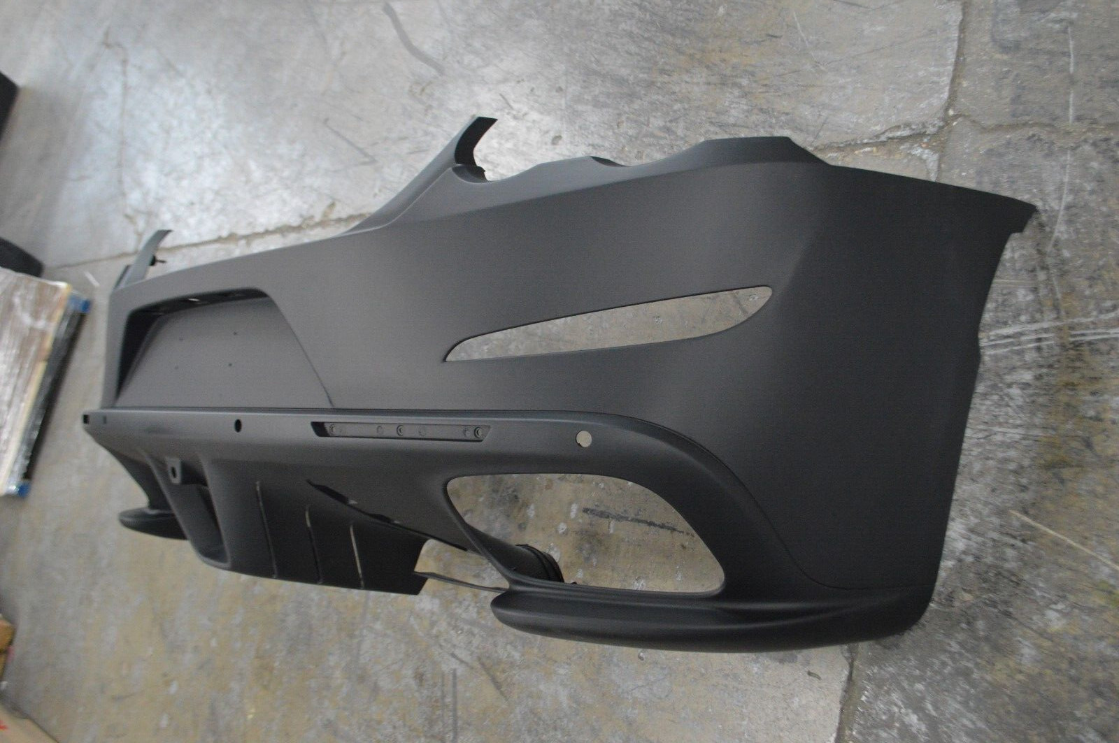 2017 2018 2019 2020 FERRARI GTC4LUSSO GTC4 LUSSO REAR BUMPER COVER OEM