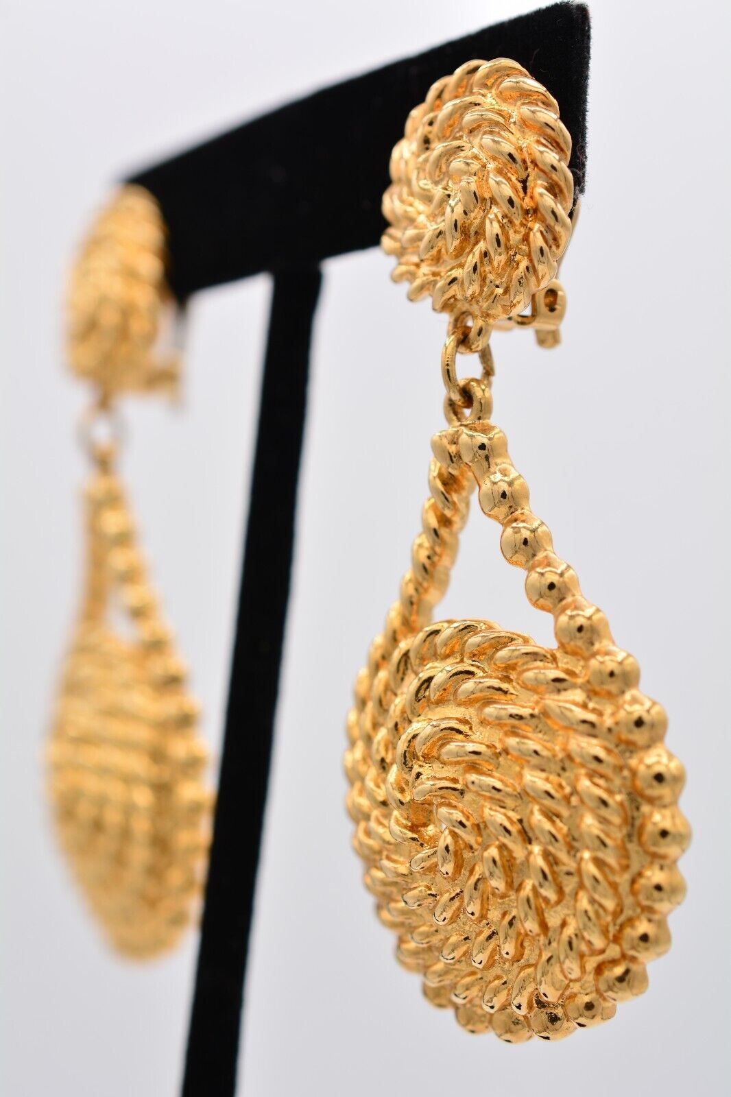 Vintage Clip Dangle Earrings Chunky Shiny Gold To… - image 2