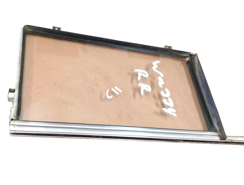 Jeep 76-91 Grand Wagoneer Pasajero Puerta Trasera Ala Ventana Vidrio Derecha AMC Ventilación Foto 2 de 4