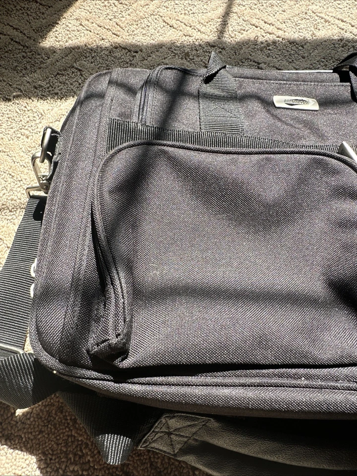复古大号 American Tourister 黑色尼龙文档/笔记本电脑包 (SEE DESC) — 第 4/4 张图片