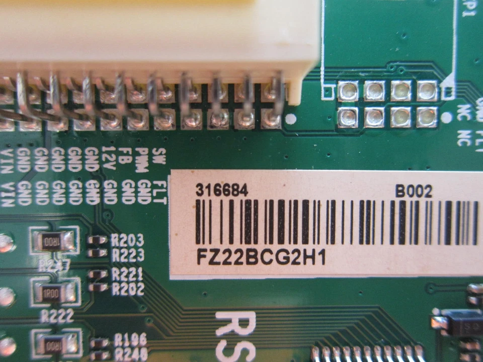 Controlador LED Hisense 75U6H 316684 (RSAG7.820.10715/ROH) Foto 2 de 3