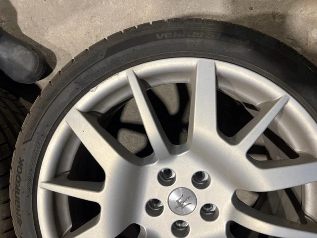 Maserati Kompletträder Sommerreifen 285/35ZR20 mit diversen Kratzern - Bild 4 von 4