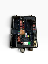 2014 Cadillac Ats 3.6 Awd Rear Fuse Box Junction Block Oem 23134070 Bb8 2014 Cadillac Ats 3.6 Awd Rear Fuse Box Junction Block Oem 23134070 Bb8