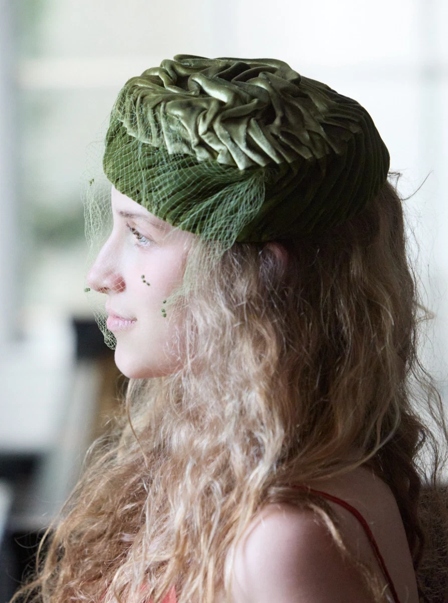 Vintage Mid Century 60’s Winkelman’s Green Velvet Sequin Feather Pillbox Hat Pillbox Green Vintage Hats for Women for sale | eBay main image 4