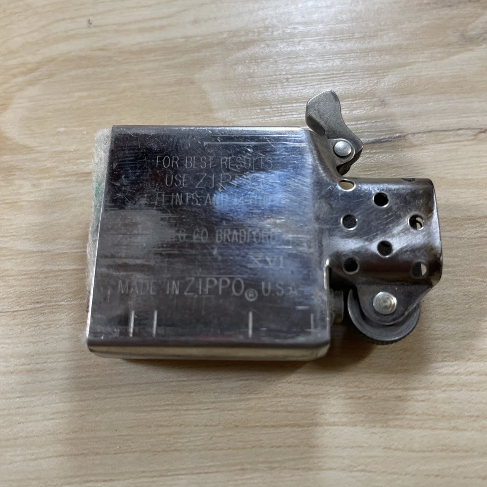 Encendedor Zippo 2003 Indian Deamcatcher de latón usado Foto 4 de 4